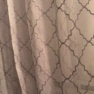 Meet your Posher, Ella